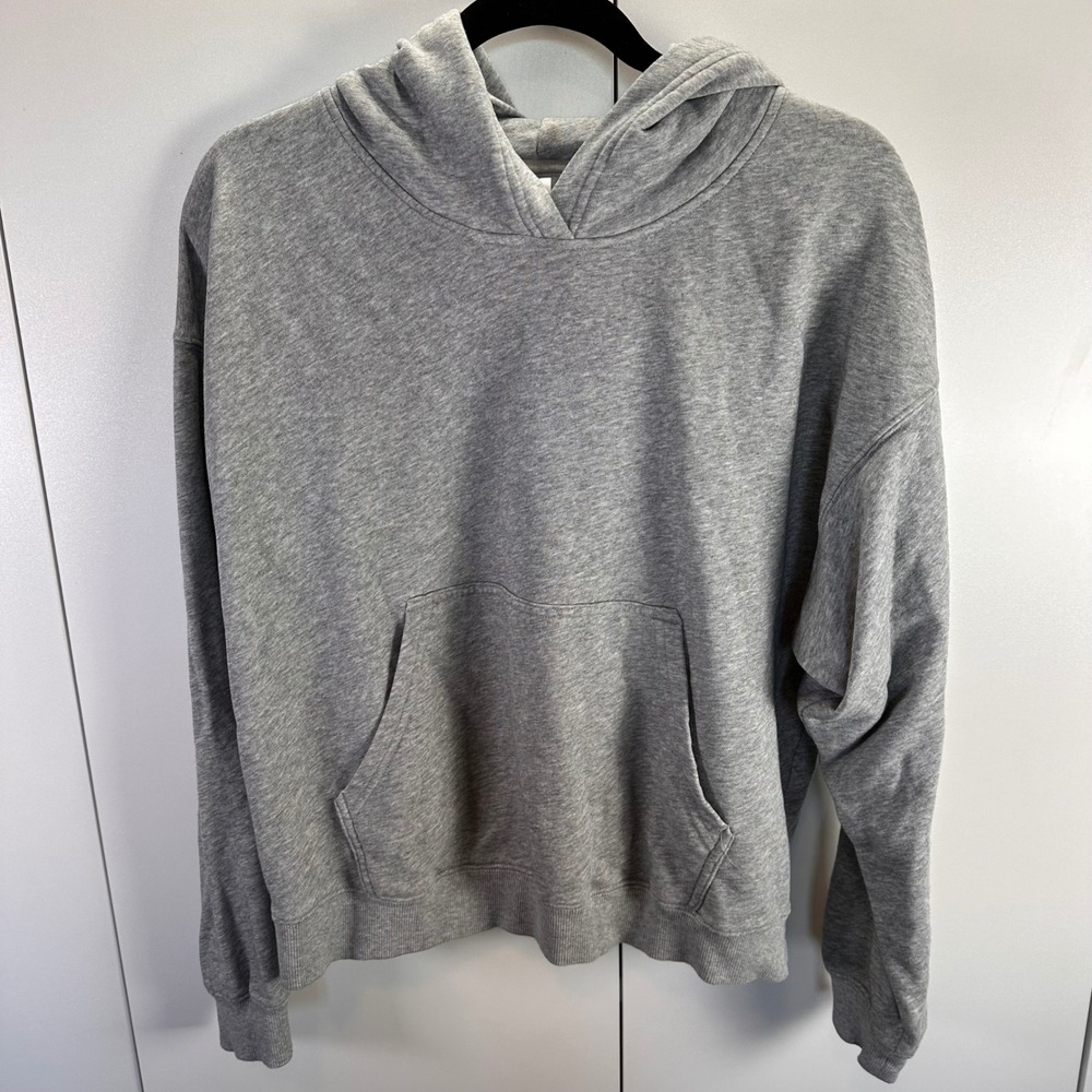 Fabletics Gray Hoodie Womens Size Large‎ Pullover Sweatshirt Athleisure